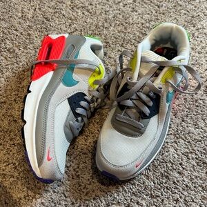 Nike Air Max - 7Y / 8.5